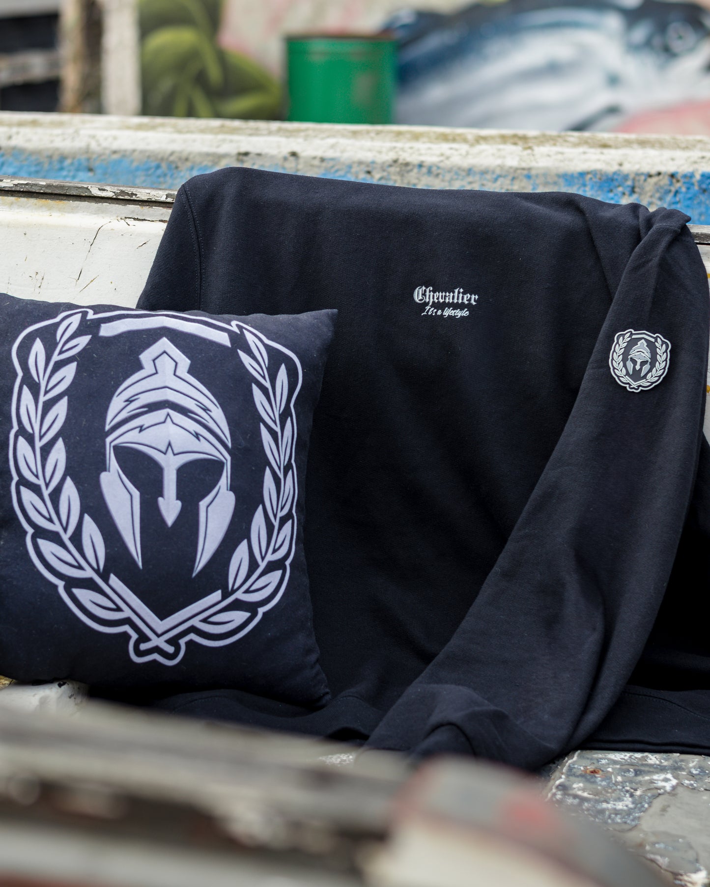 ICON SWEATER ZWART