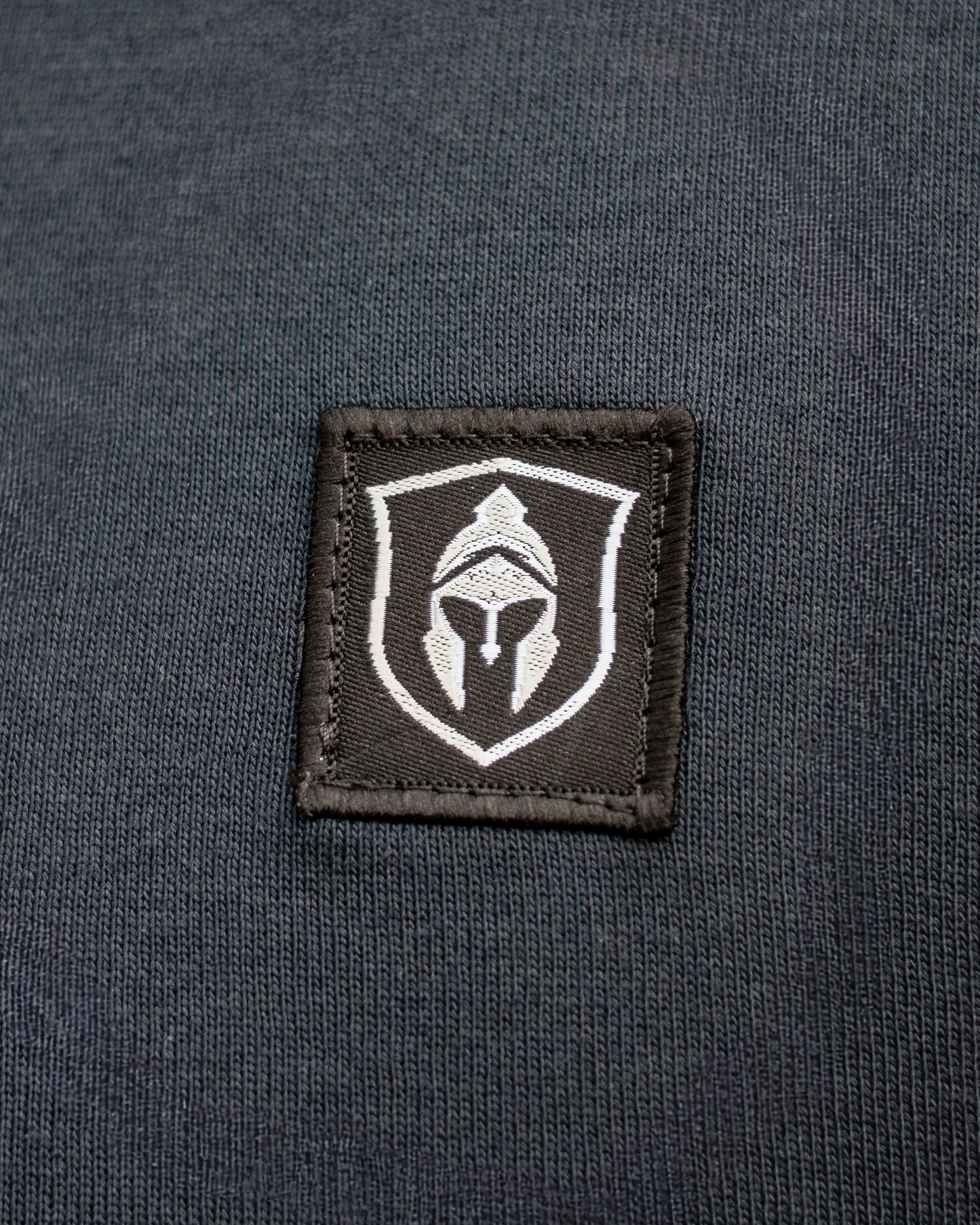 BALD ERHÄLTLICH - CHEVALIER | SWEATER MIT HALF REISSVERSCHLUSS DUNKELBLAU