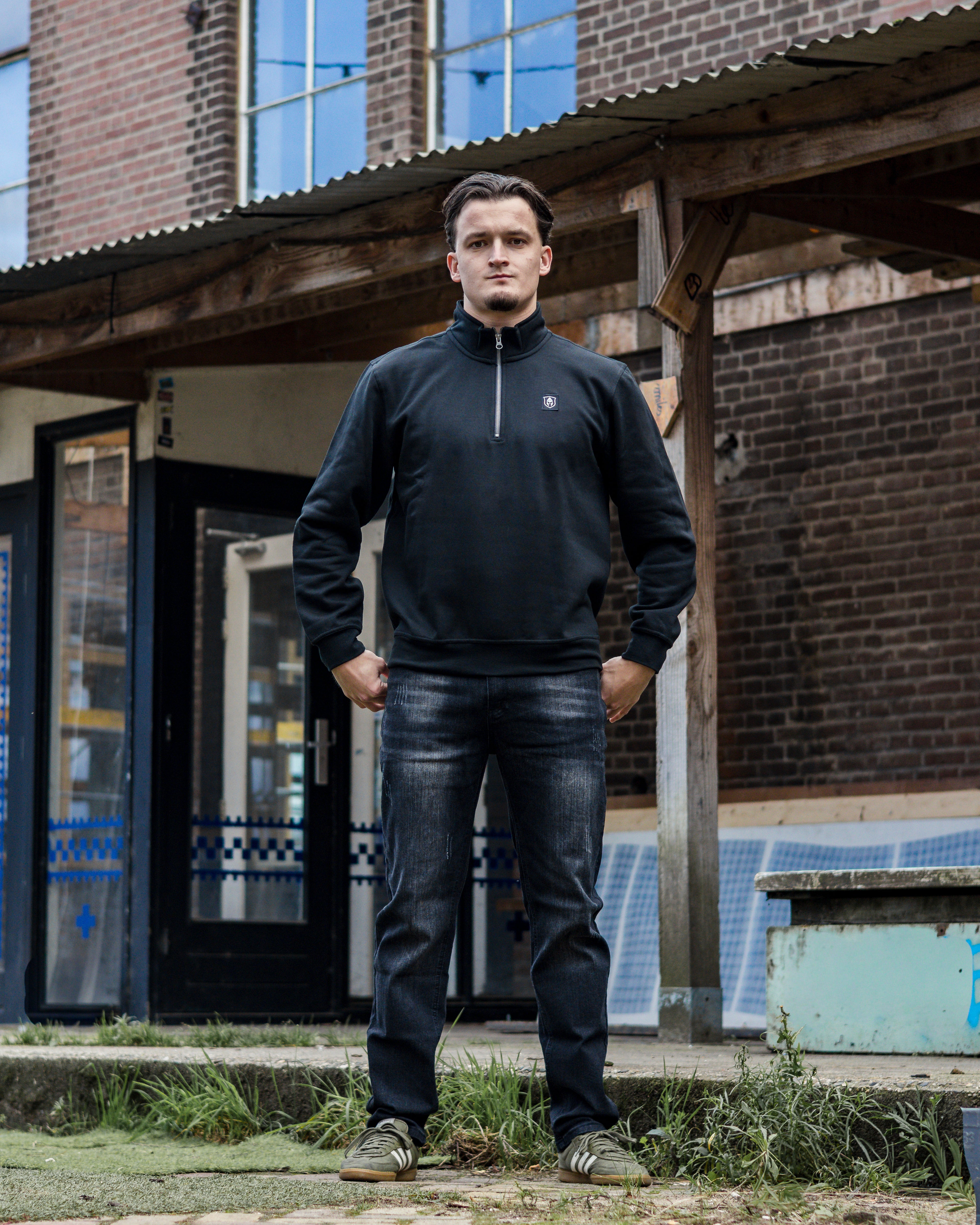 HALF ZIP CLASSIC SWEATER ZWART