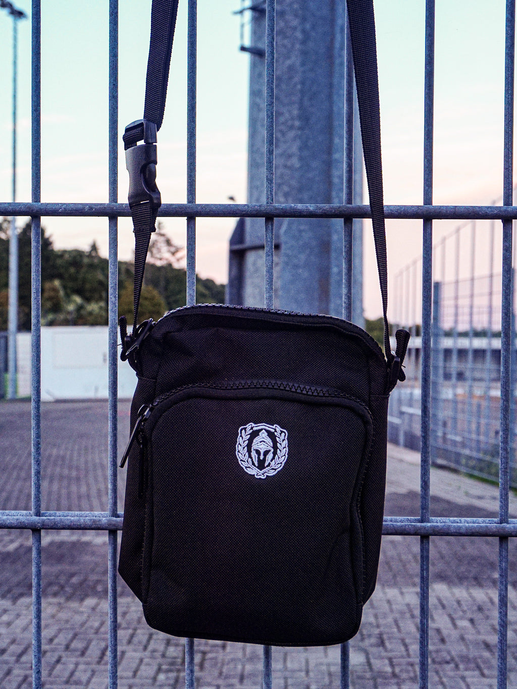 ICON SCHOUDERTAS