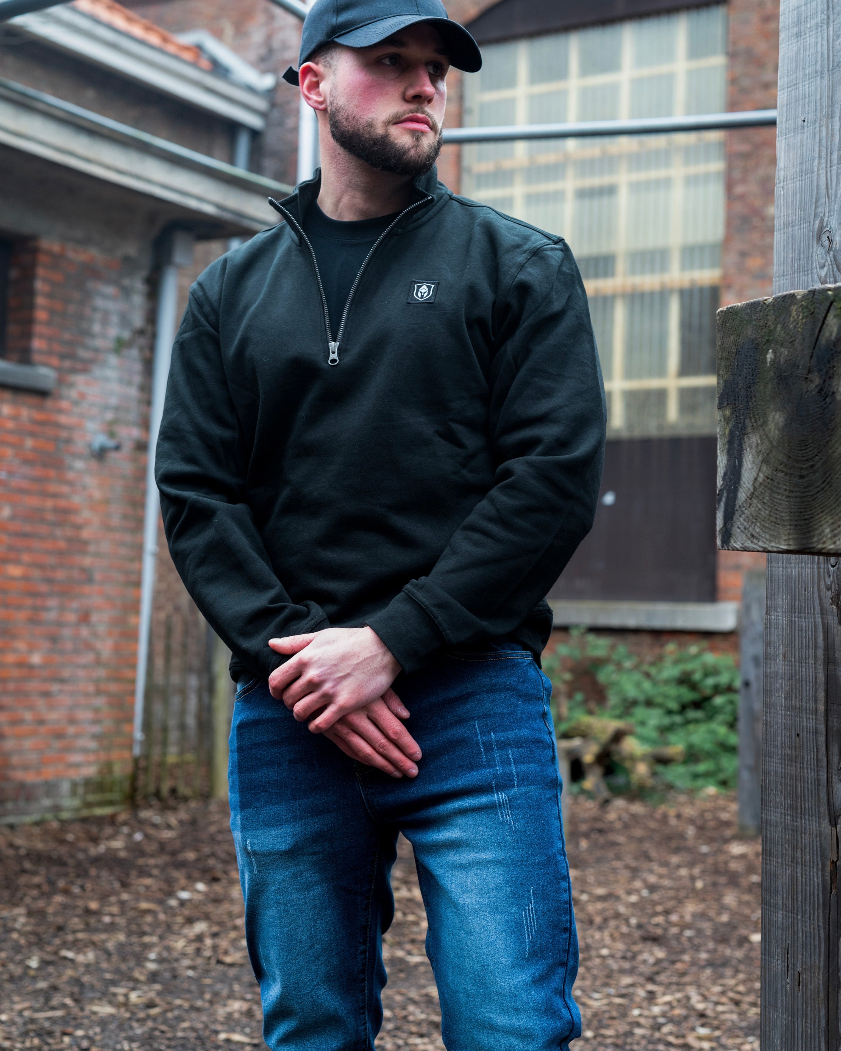 HALF ZIP CLASSIC SWEATER ZWART