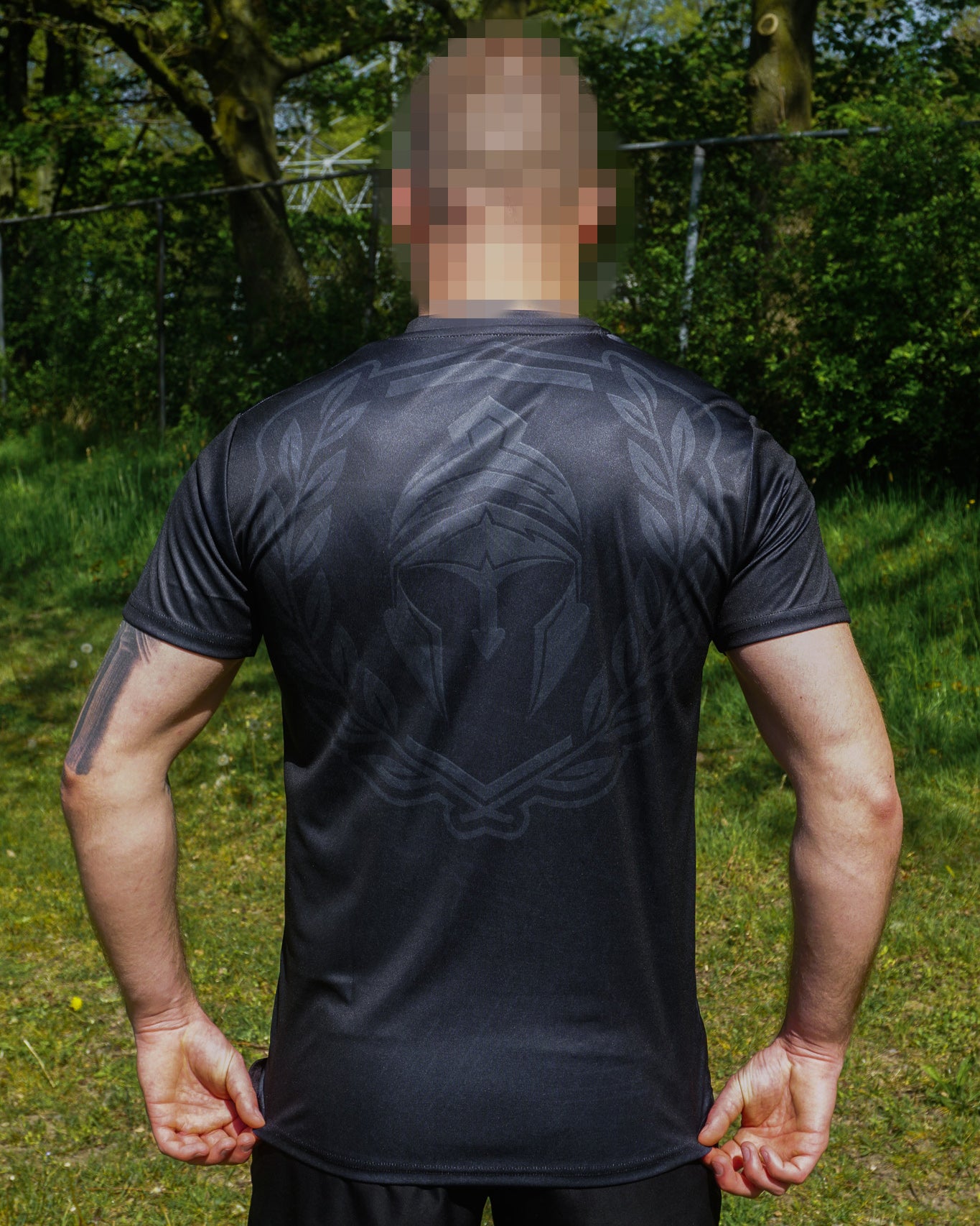 SPORTSHIRT ZWART