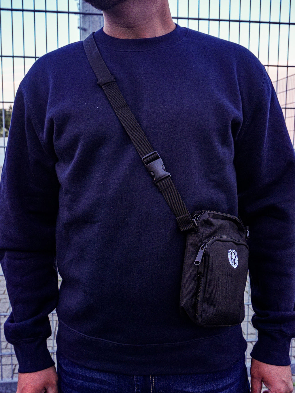 ICON SCHOUDERTAS