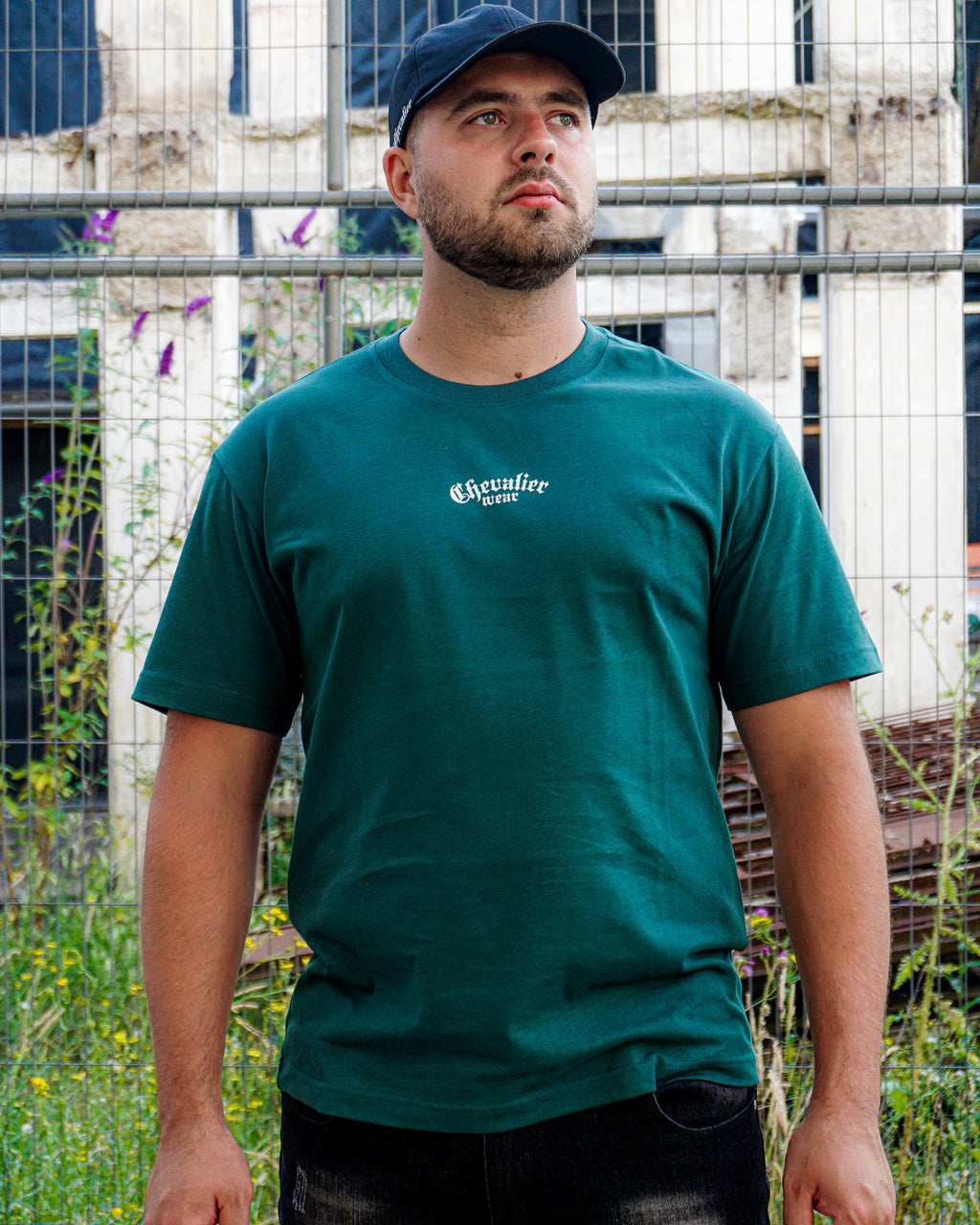 ESSENTIAL T-SHIRT
