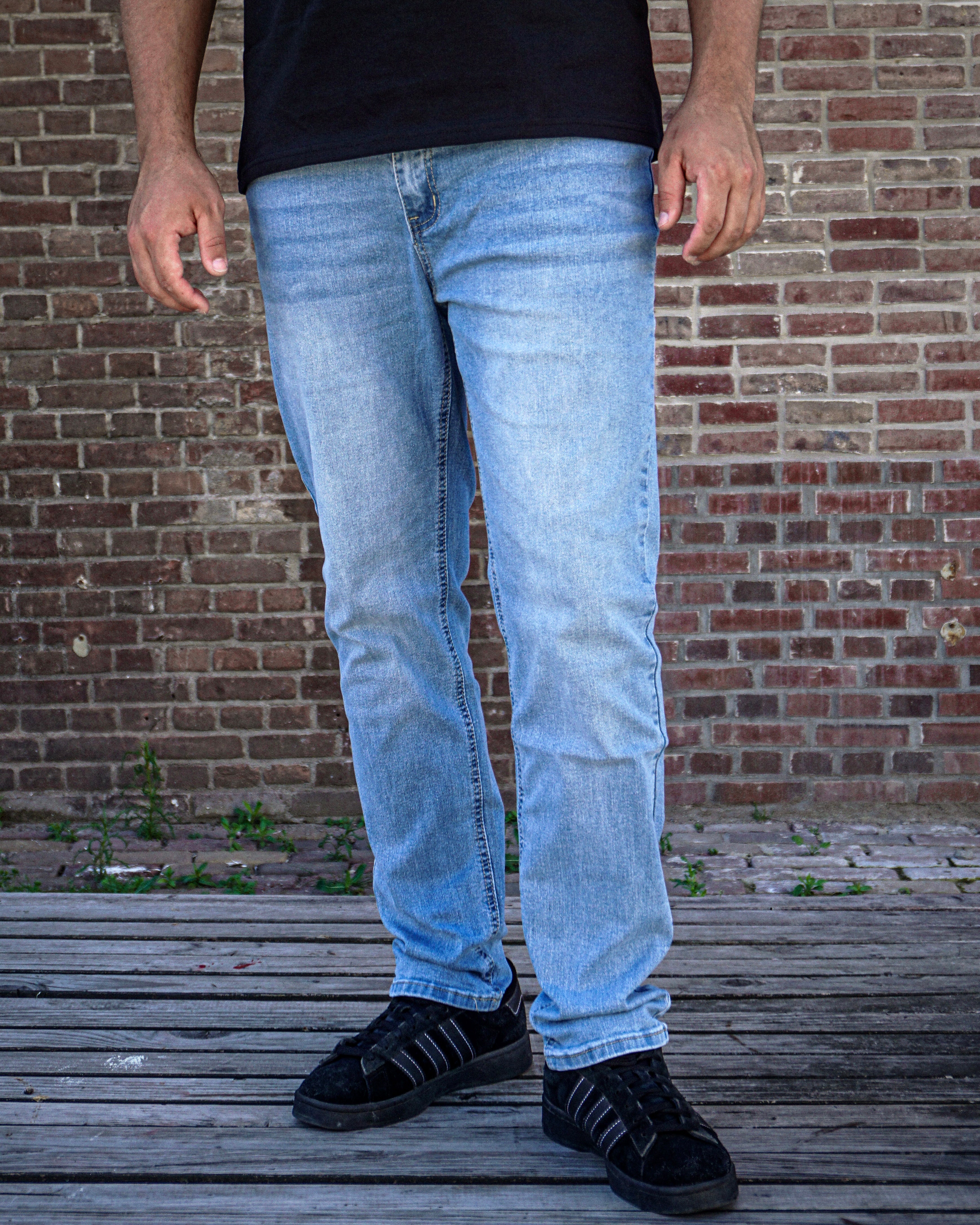 DENIM JEANS LICHTBLAUW