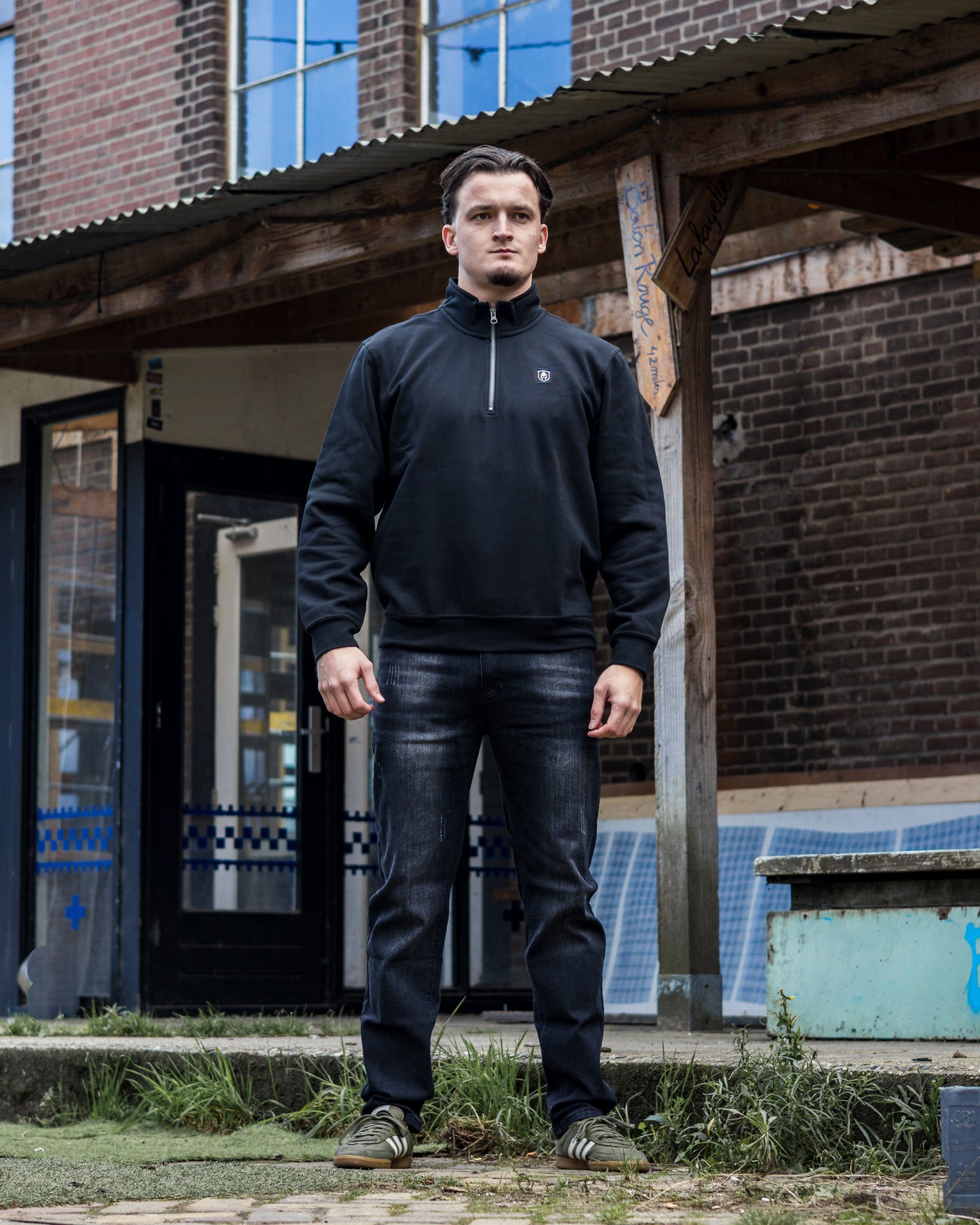 CHEVALIER | SWEATER MIT HALF REISSVERSCHLUSS SCHWARZ