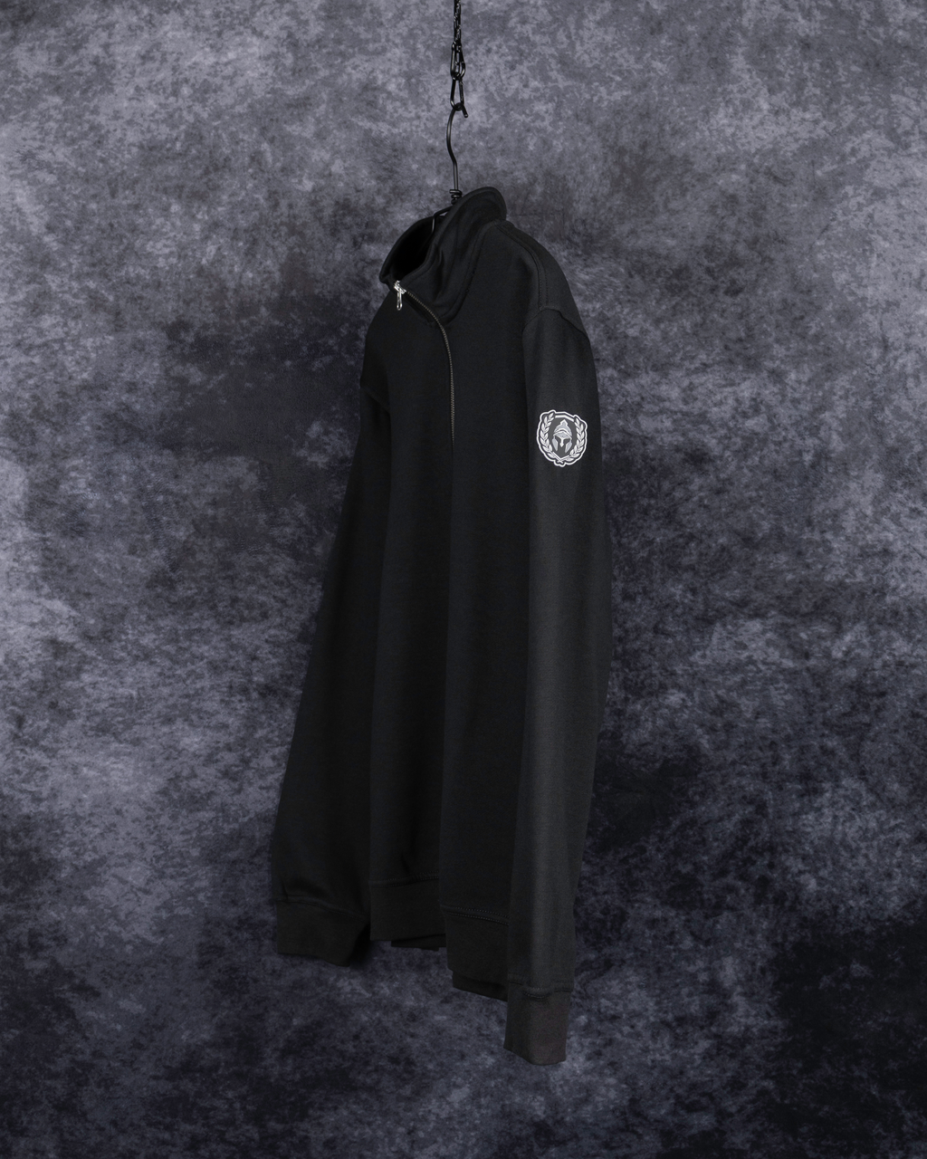 HALF ZIP ICON SWEATER ZWART
