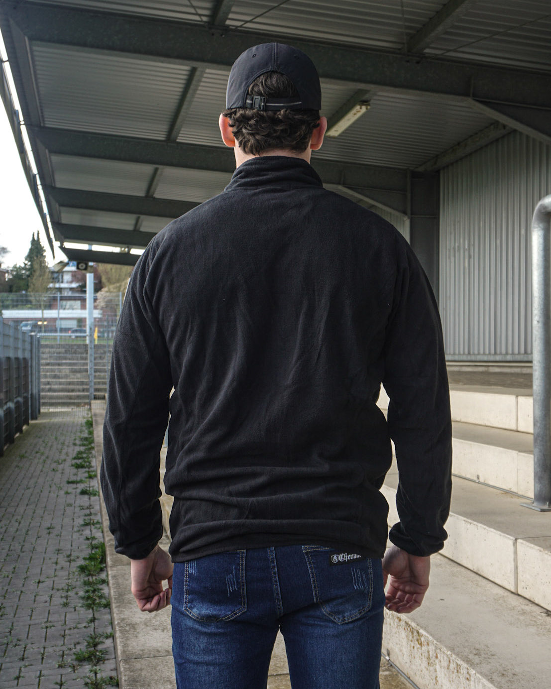 FLEECE VEST