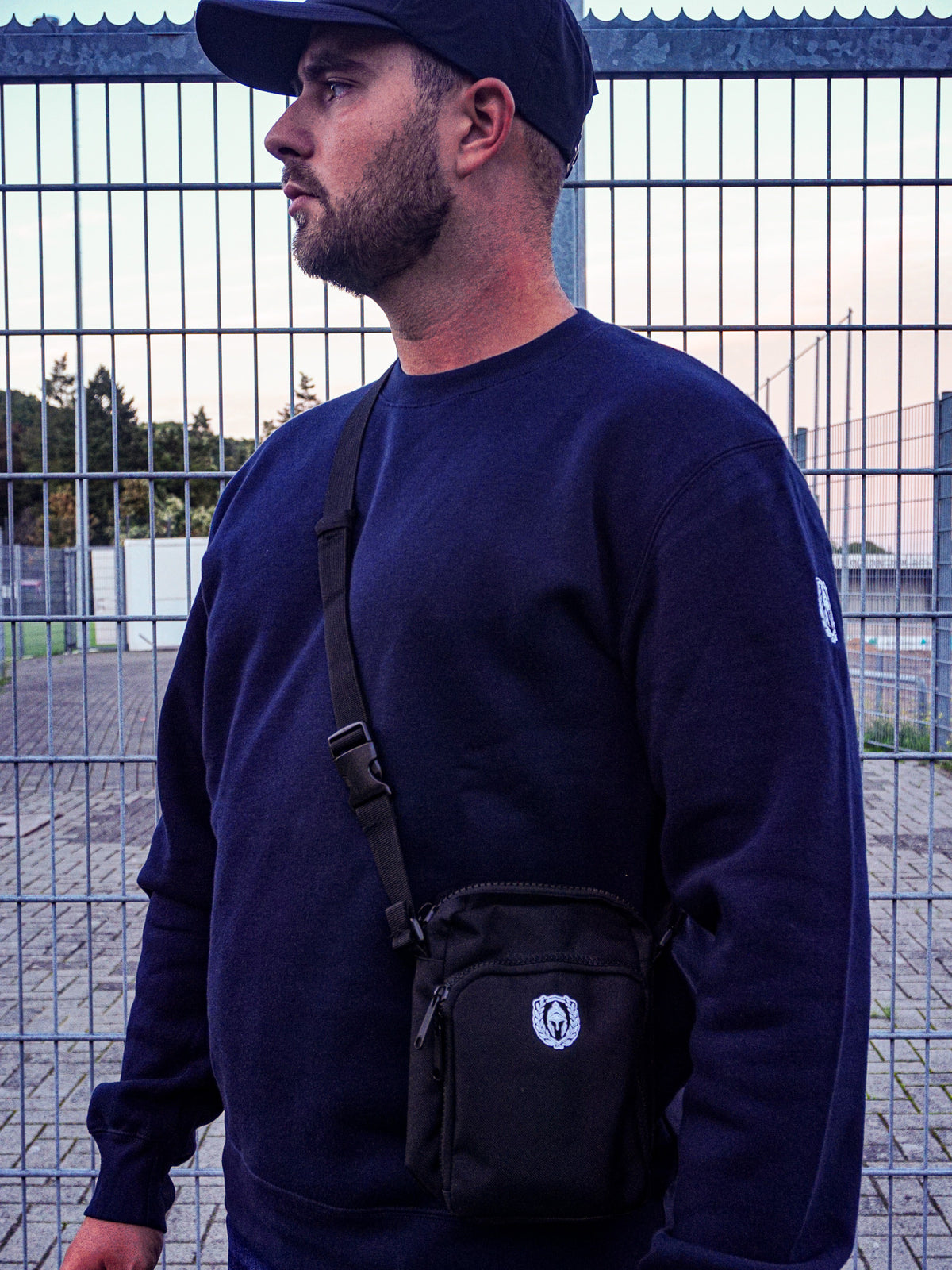 ICON SCHOUDERTAS