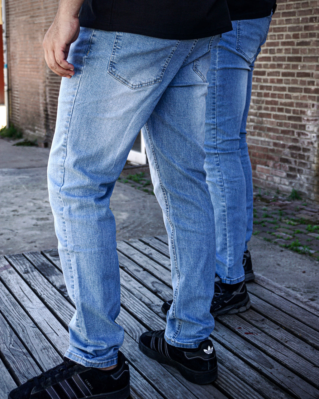 DENIM JEANS LICHTBLAUW