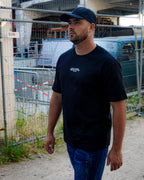 ESSENTIAL T-SHIRT
