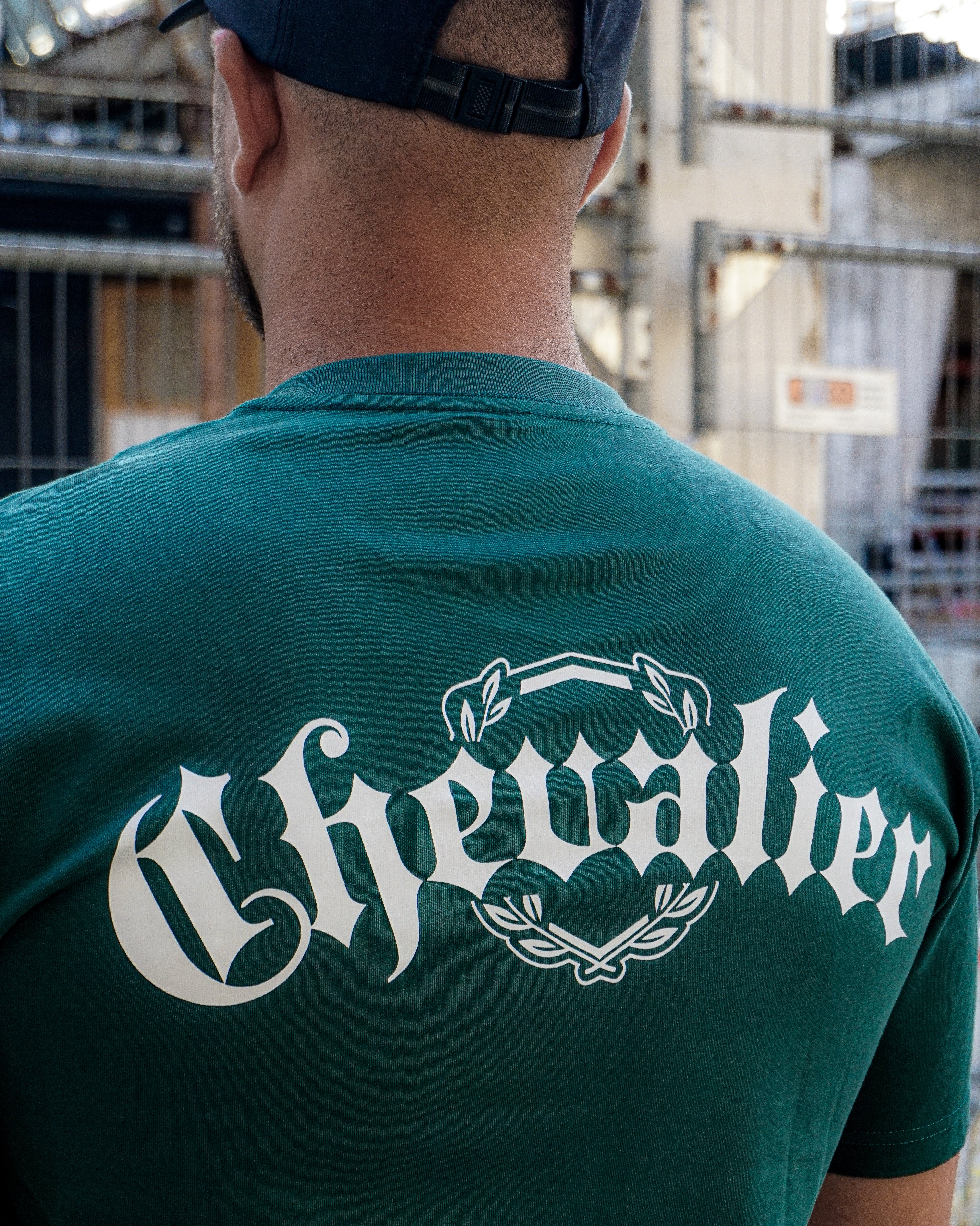 ESSENTIAL T-SHIRT
