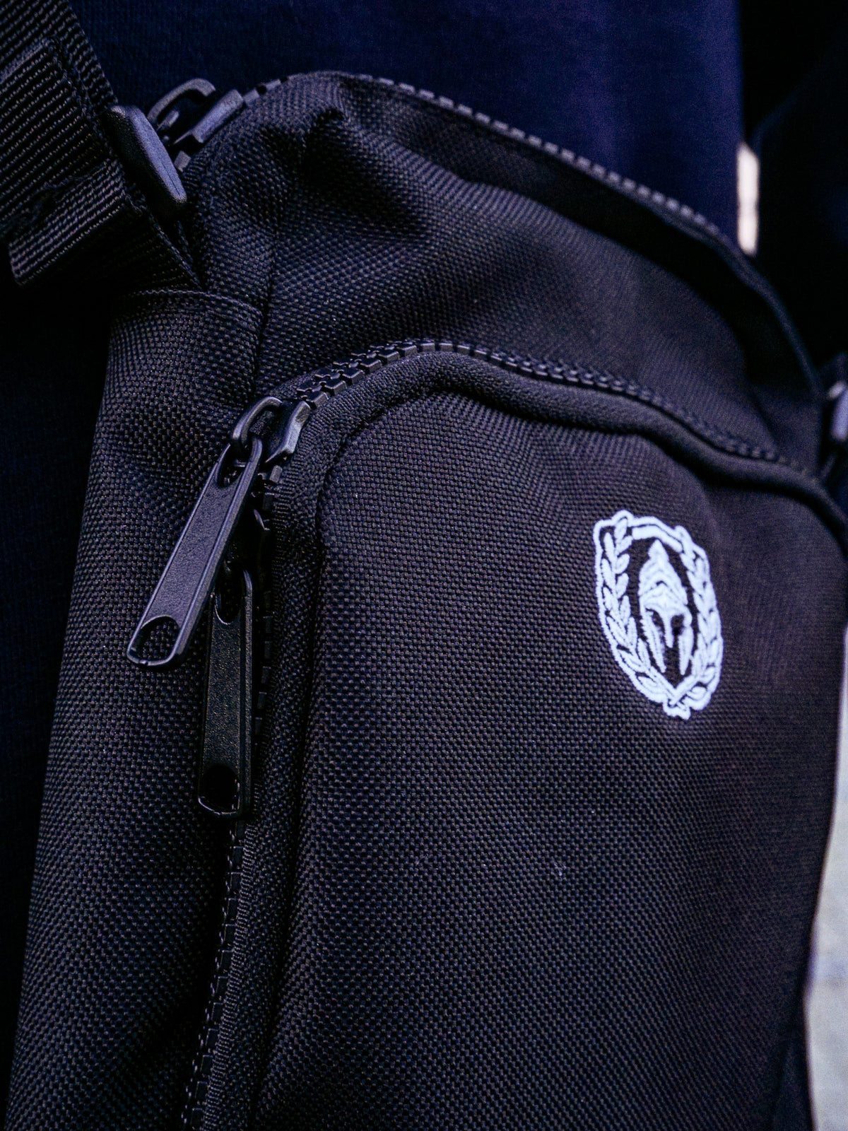 ICON SCHOUDERTAS