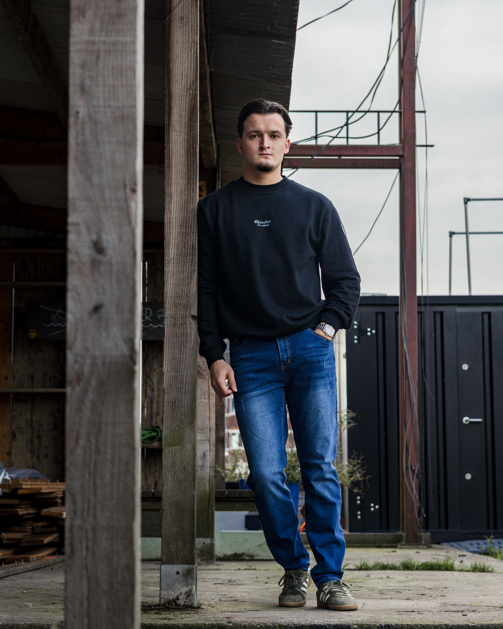 ICON SWEATER ZWART