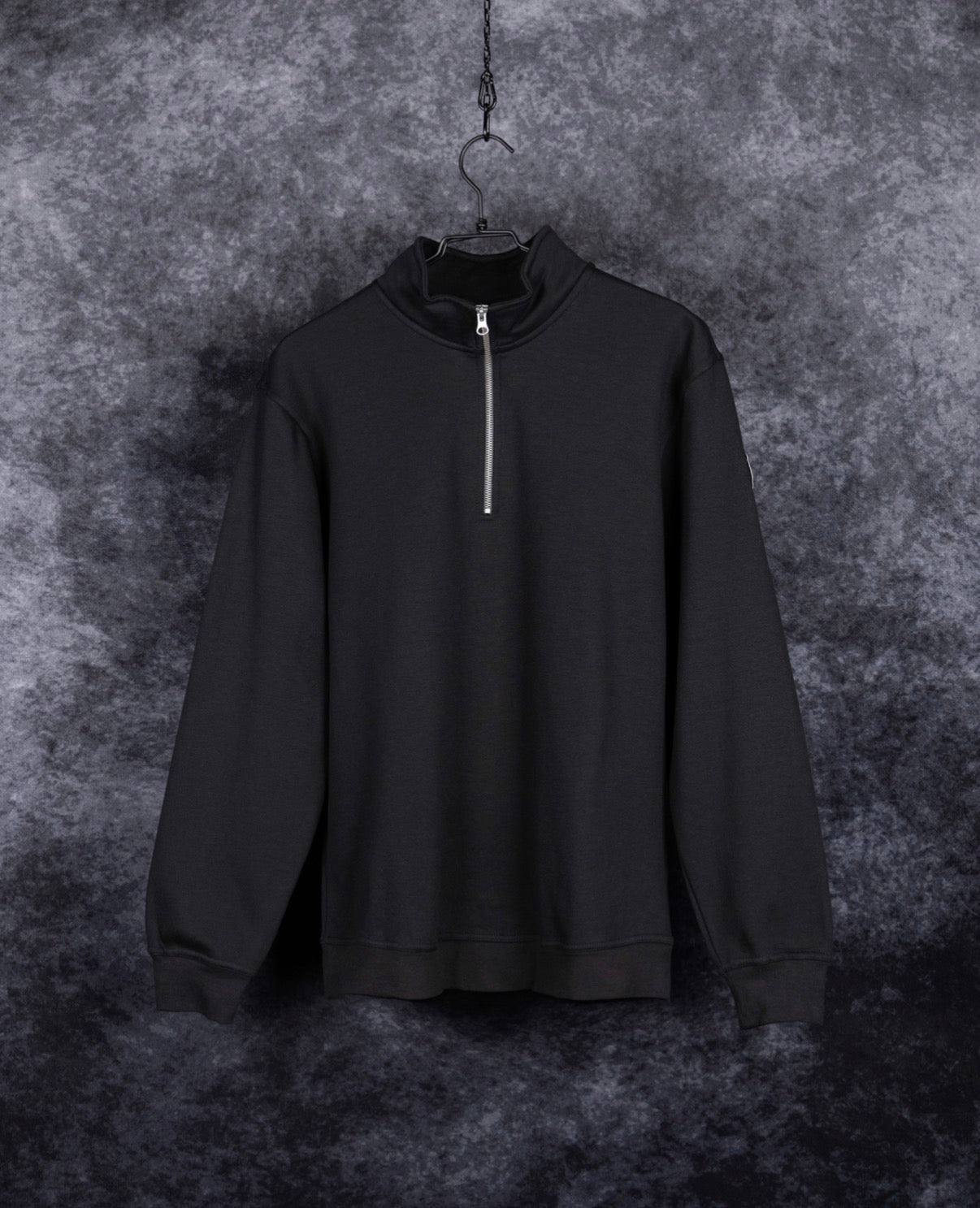 HALF ZIP ICON SWEATER ZWART
